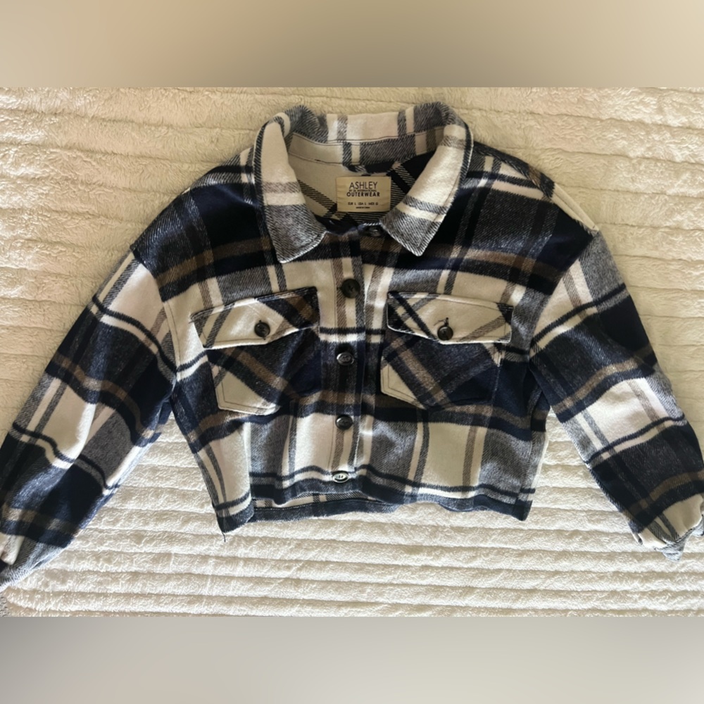 Ashley Outerwear Plaid Cropped Jacket Size Large